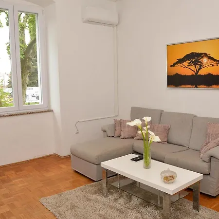 Apartment Skunca *