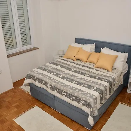 Apartment Skunca *