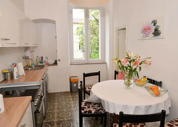 Skunca Apartment *